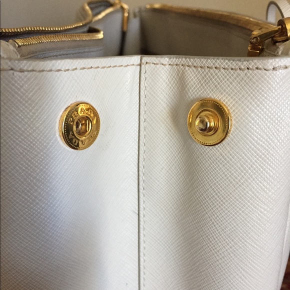 PRADA Galleria Large Saffiano Leather Bag - Picture 3 of 8